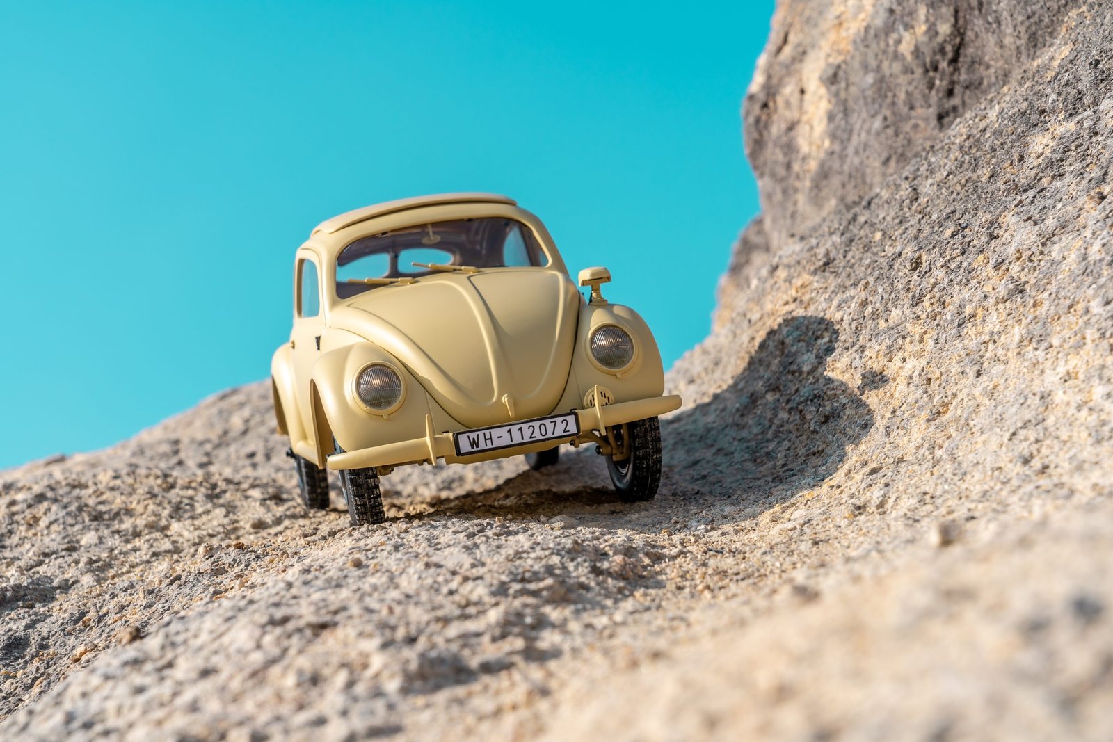 1:12 Kommandeurwagen Beetle RTR Yellow - Image 14