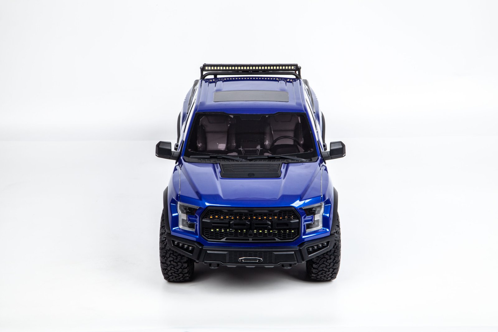 KM-1:8 Ford Raptor F150 - Image 8