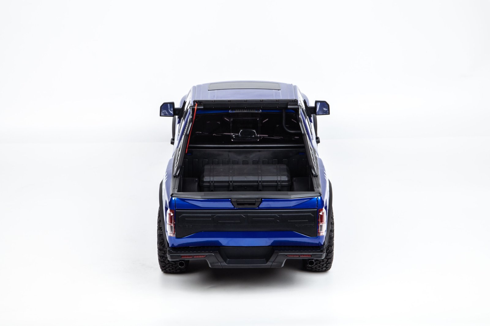 KM-1:8 Ford Raptor F150 - Image 5